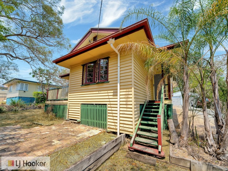 13 Down Street, Esk QLD 4312