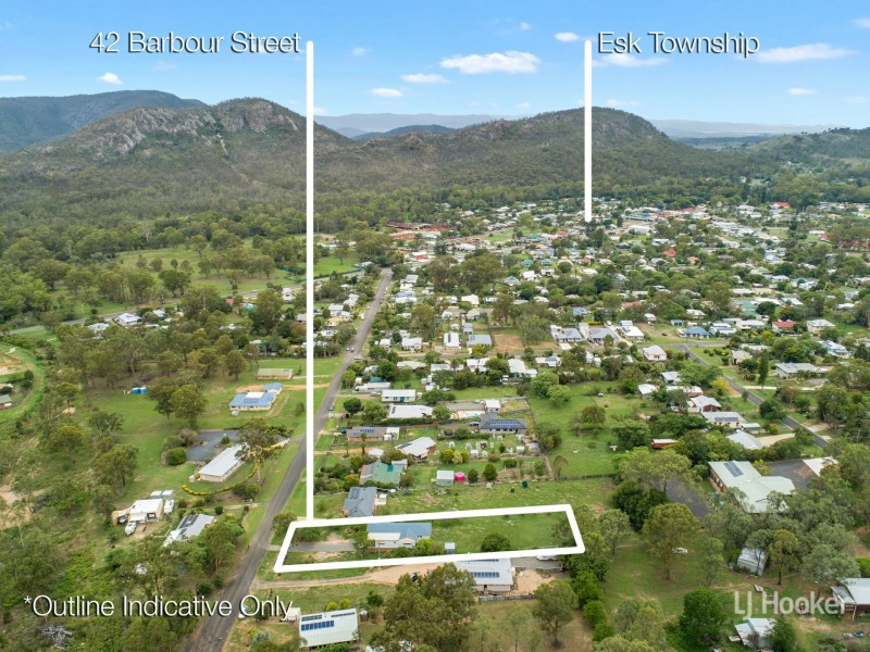 42 Barbour Street, Esk QLD 4312