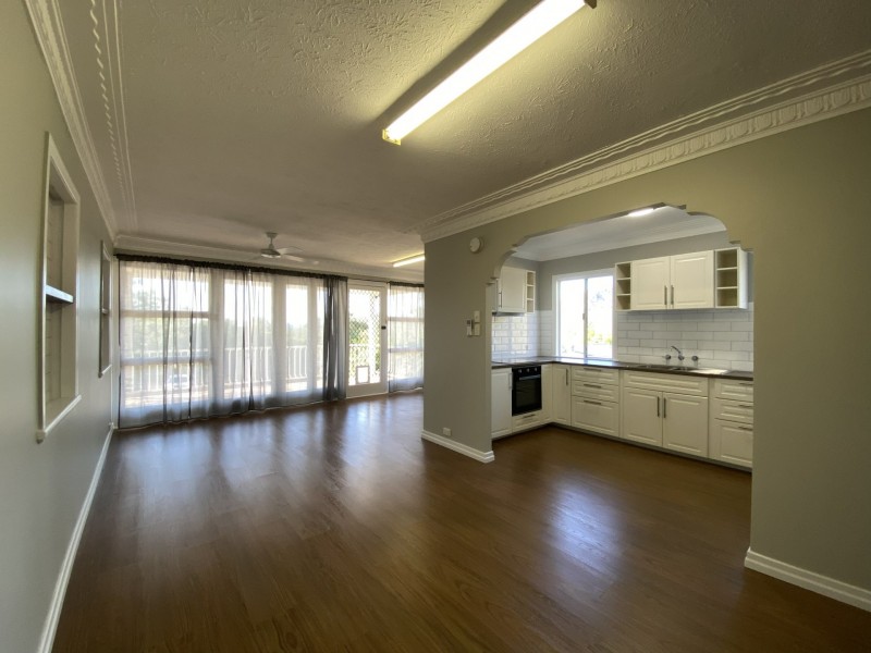 42 Barbour Street, Esk QLD 4312
