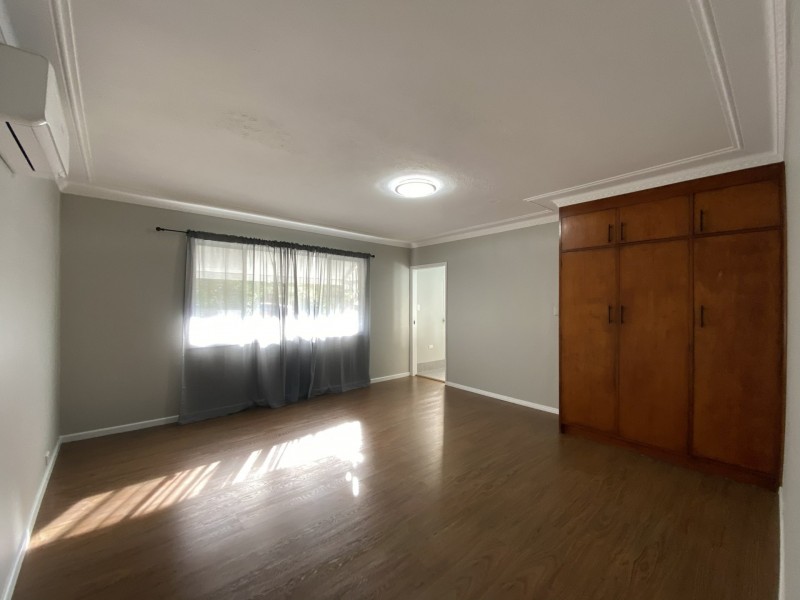 42 Barbour Street, Esk QLD 4312