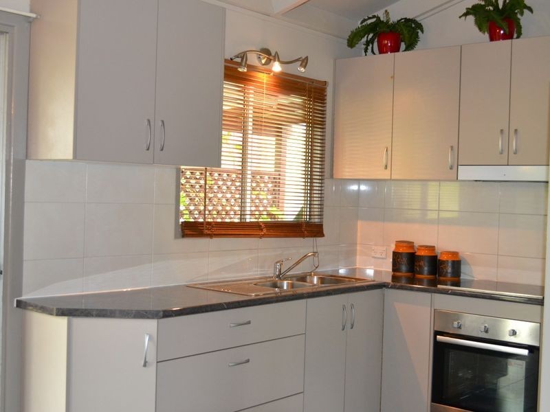 73 Elm Street, Esk QLD 4312