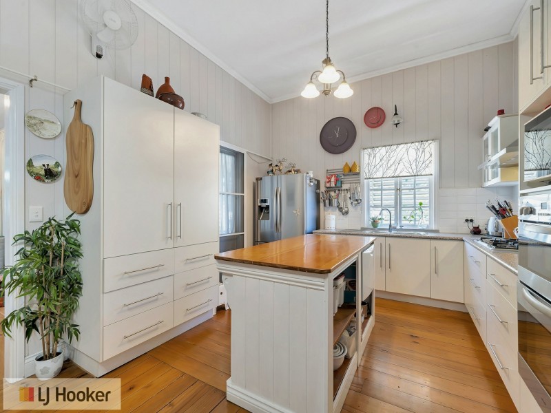 29 Middle Street, Esk QLD 4312