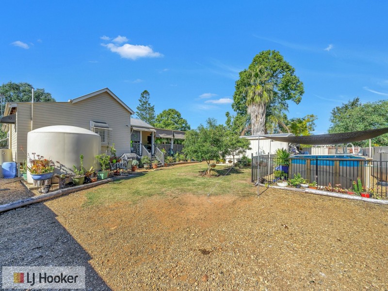 29 Middle Street, Esk QLD 4312