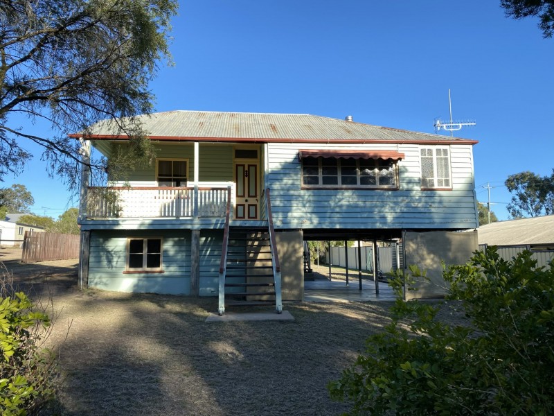 5 Edward Street, Toogoolawah QLD 4313