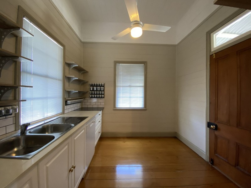 19 Highland Street, Esk QLD 4312