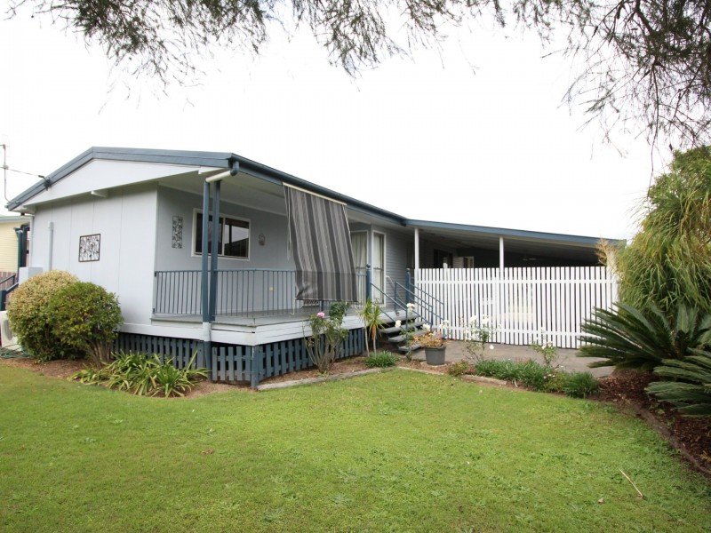 24 Russell Street, Esk QLD 4312