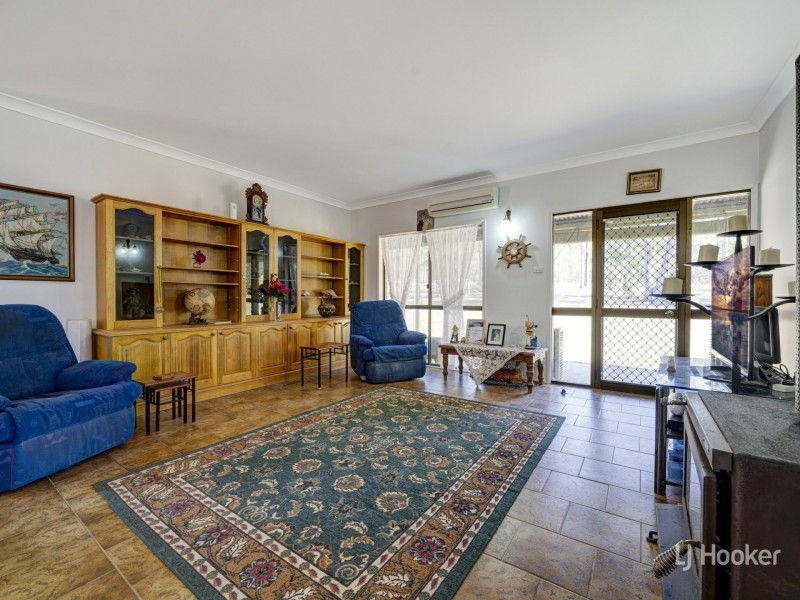 415 Langtons Lane, Esk QLD 4312