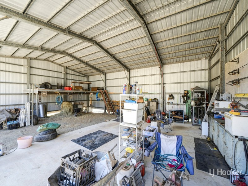 415 Langtons Lane, Esk QLD 4312