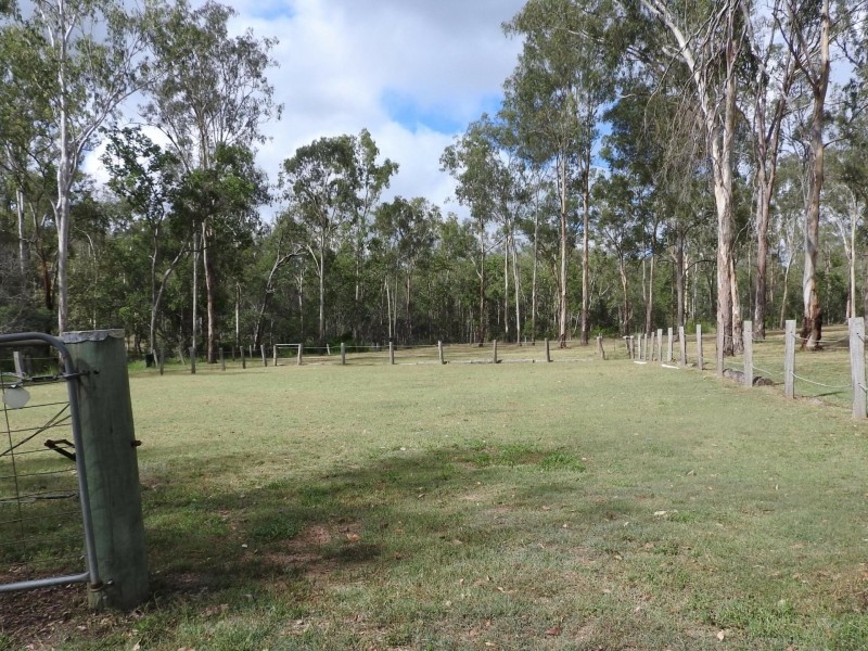 415 Langtons Lane, Esk QLD 4312