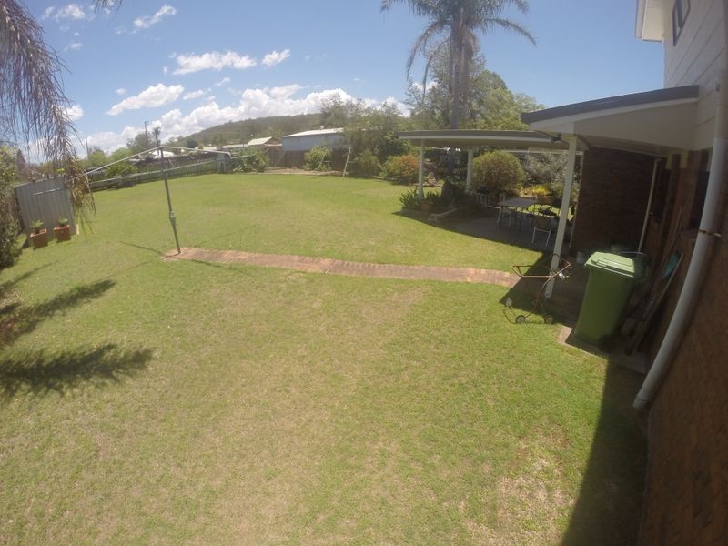 16 Adelaide Street, Esk QLD 4312