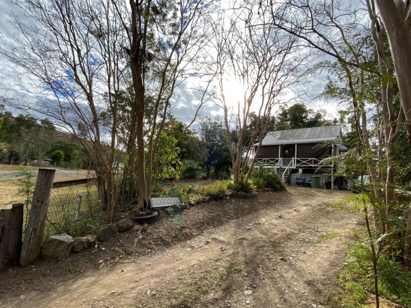 19 John Street, Linville QLD 4306