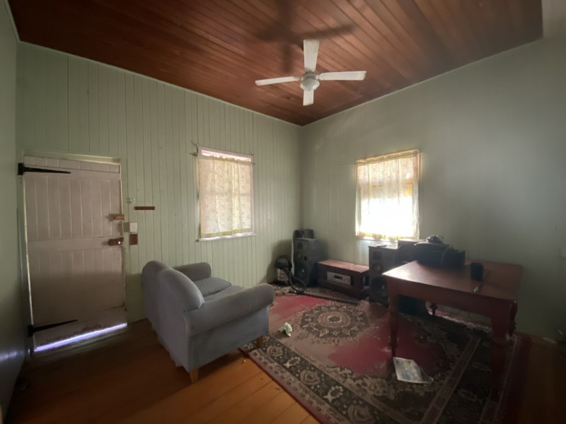 19 John Street, Linville QLD 4306