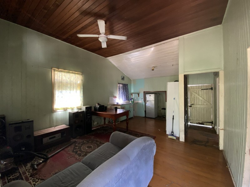 19 John Street, Linville QLD 4306