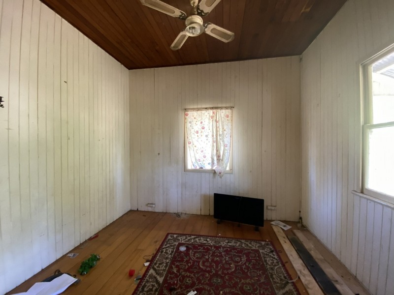 19 John Street, Linville QLD 4306