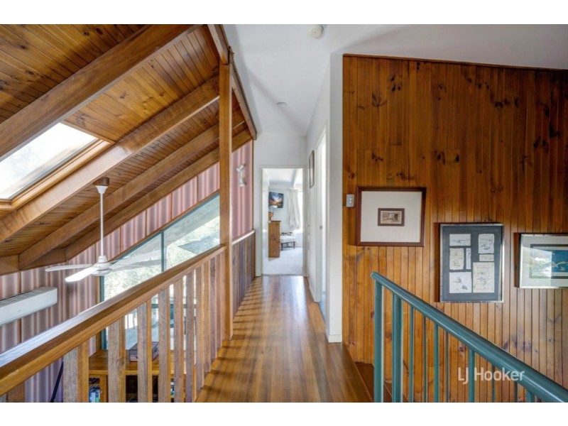 1 Guldbransen Street, Somerset Dam QLD 4312