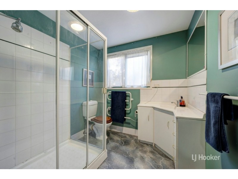 1 Guldbransen Street, Somerset Dam QLD 4312