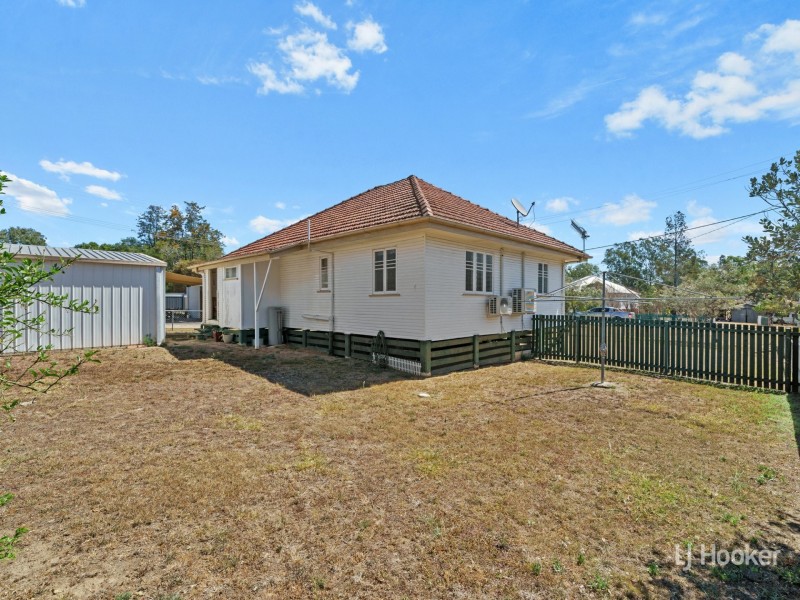24 Short Street, Esk QLD 4312