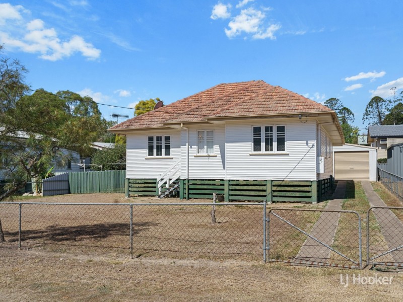 24 Short Street, Esk QLD 4312