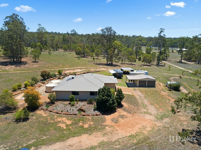41 Essex Court, Mount Hallen QLD 4312