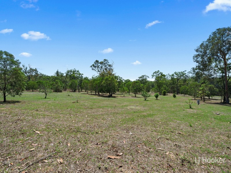 41 Essex Court, Mount Hallen QLD 4312