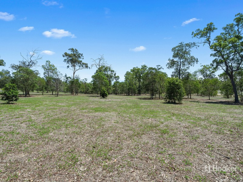 41 Essex Court, Mount Hallen QLD 4312