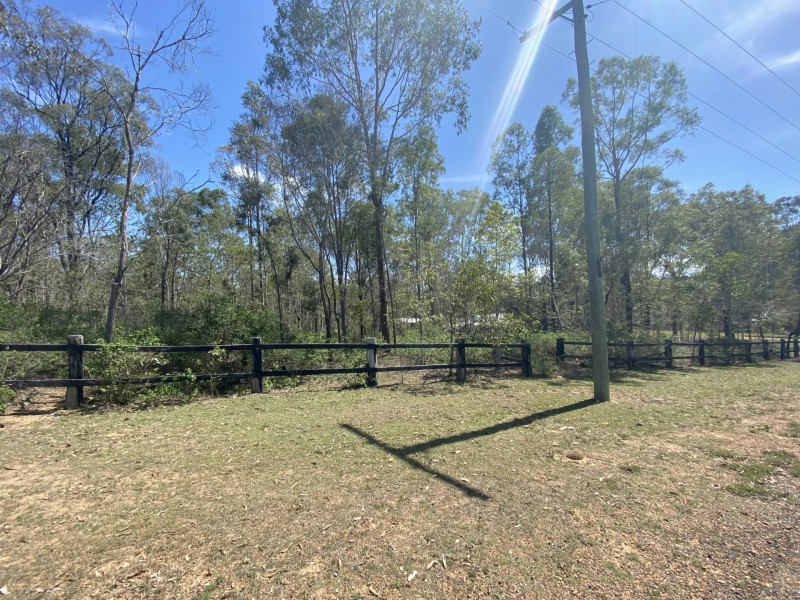 26 York Court, Mount Hallen QLD 4312