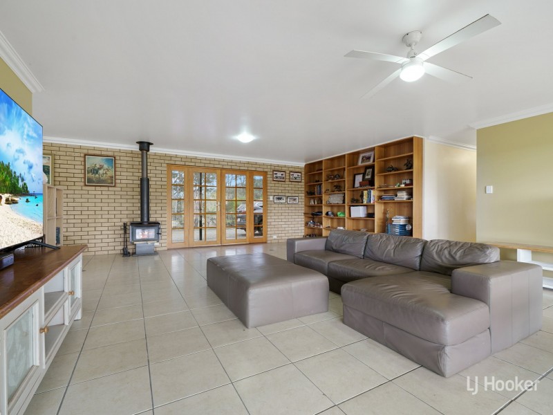 672 Esk Crows Nest Road, Biarra QLD 4313