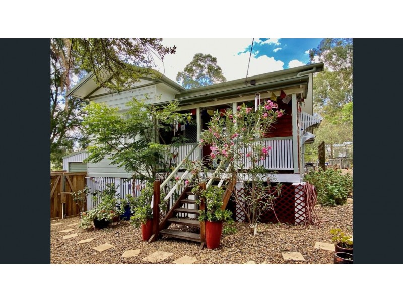 55 Ipswich Street, Esk QLD 4312