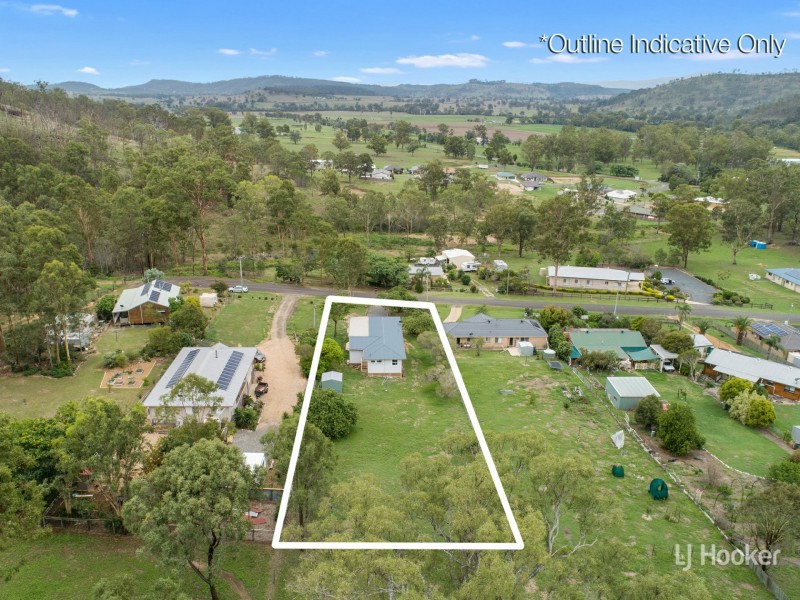 42 Barbour Street, Esk QLD 4312