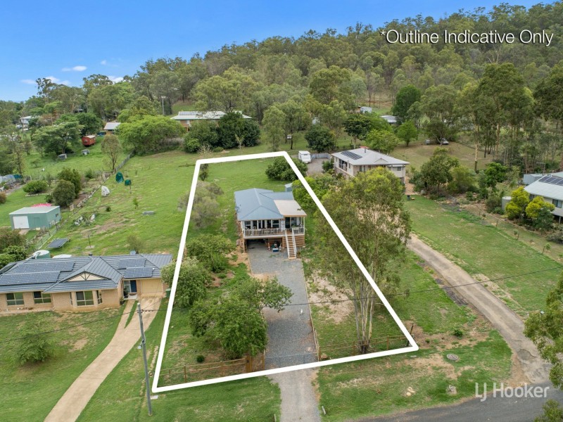 42 Barbour Street, Esk QLD 4312