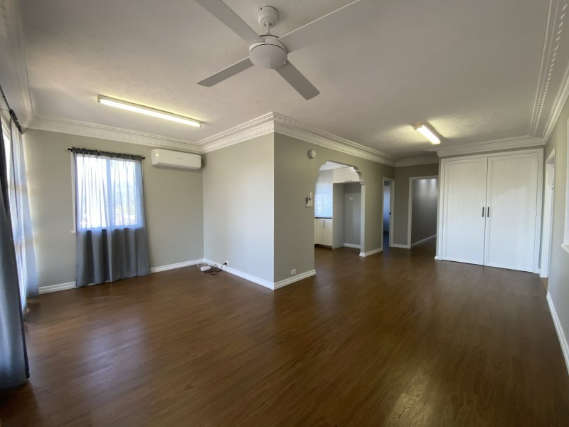 42 Barbour Street, Esk QLD 4312