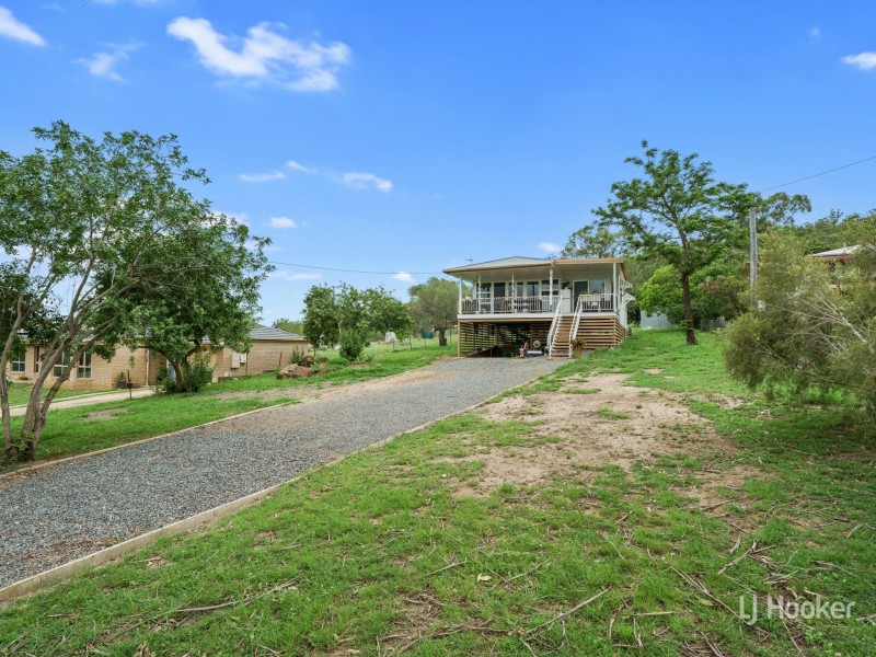 42 Barbour Street, Esk QLD 4312