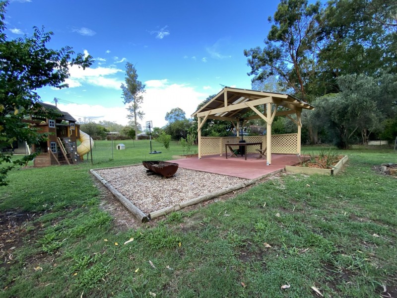 6 Paterson Road, Moore QLD 4306