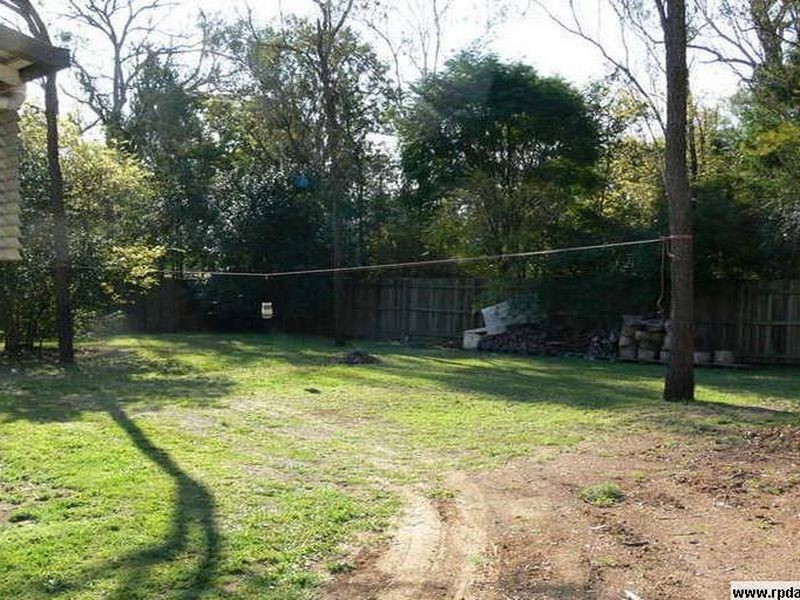 82 Middle Street, Esk QLD 4312