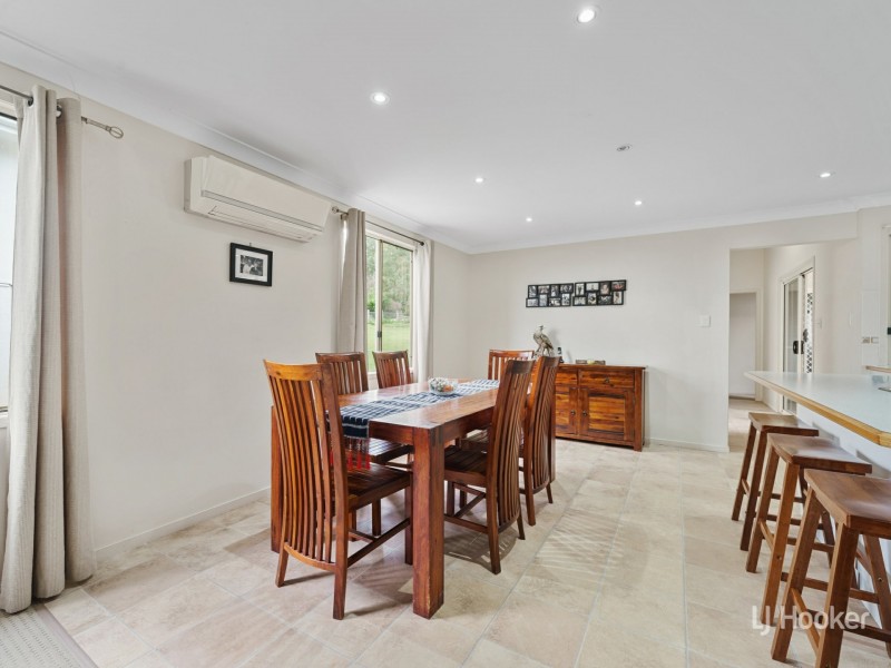 27 Down Street, Esk QLD 4312