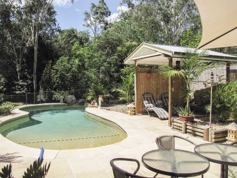 16 Creek Street, Esk QLD 4312