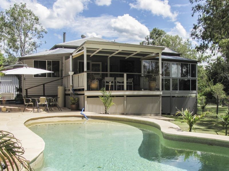 16 Creek Street, Esk QLD 4312