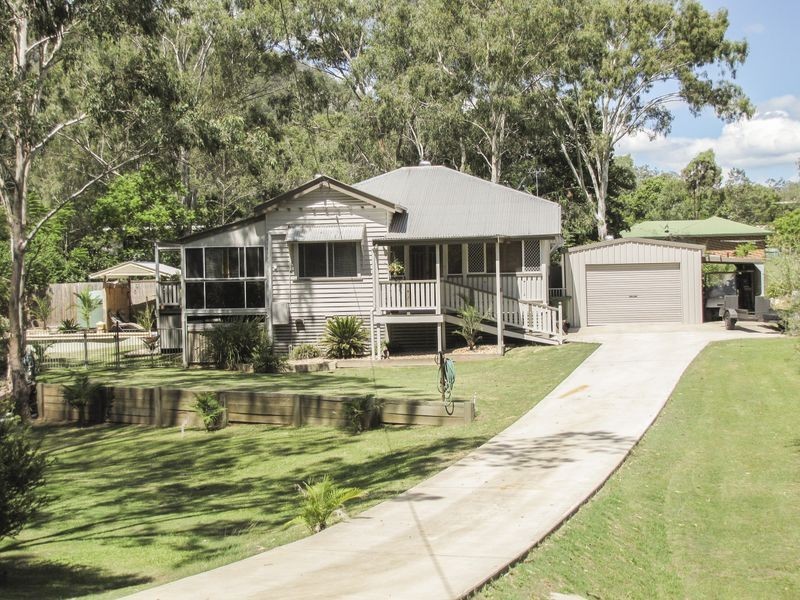 16 Creek Street, Esk QLD 4312