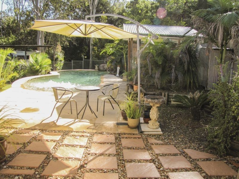 16 Creek Street, Esk QLD 4312
