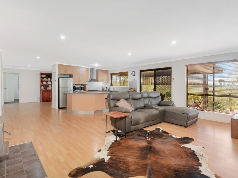 80 Mackenzie Lane, Redbank Creek QLD 4312