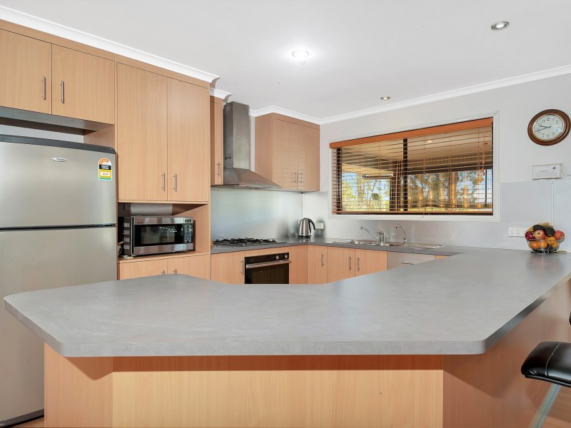 80 Mackenzie Lane, Redbank Creek QLD 4312