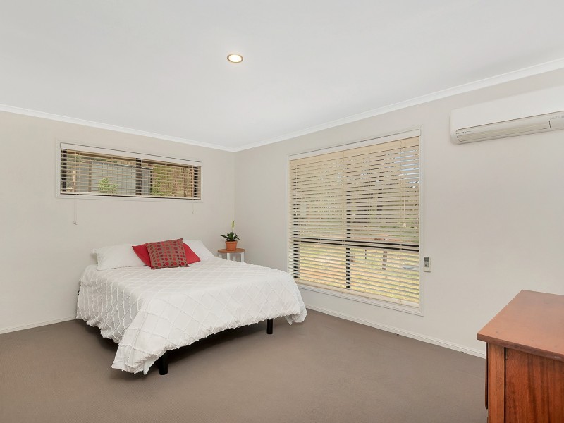 80 Mackenzie Lane, Redbank Creek QLD 4312