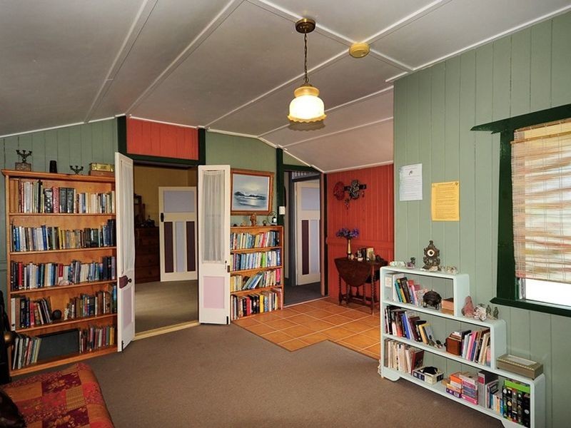 69 Highland Street, Esk QLD 4312