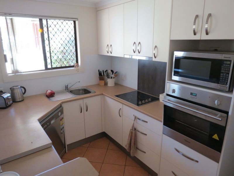 16 Adelaide Street, Esk QLD 4312