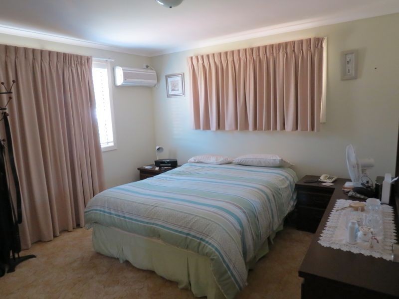 16 Adelaide Street, Esk QLD 4312