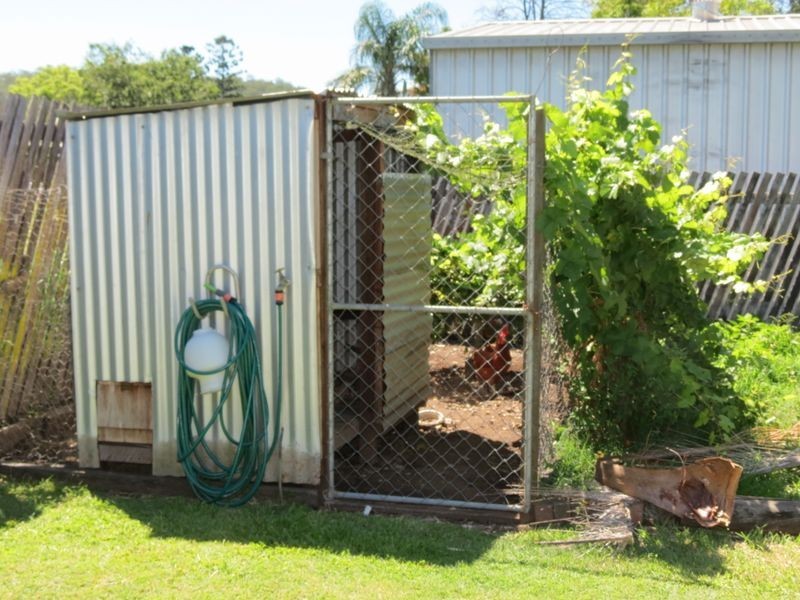 16 Adelaide Street, Esk QLD 4312