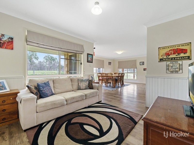 14 Sandra Court, Adare QLD 4343