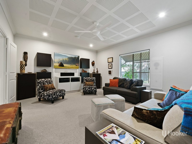 13 Short Street, Esk QLD 4312