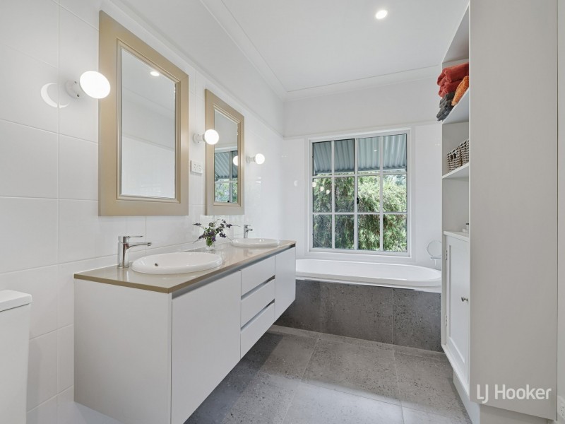 13 Short Street, Esk QLD 4312