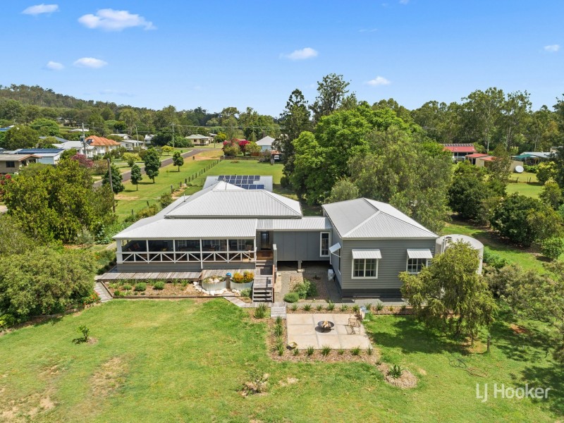 13 Short Street, Esk QLD 4312